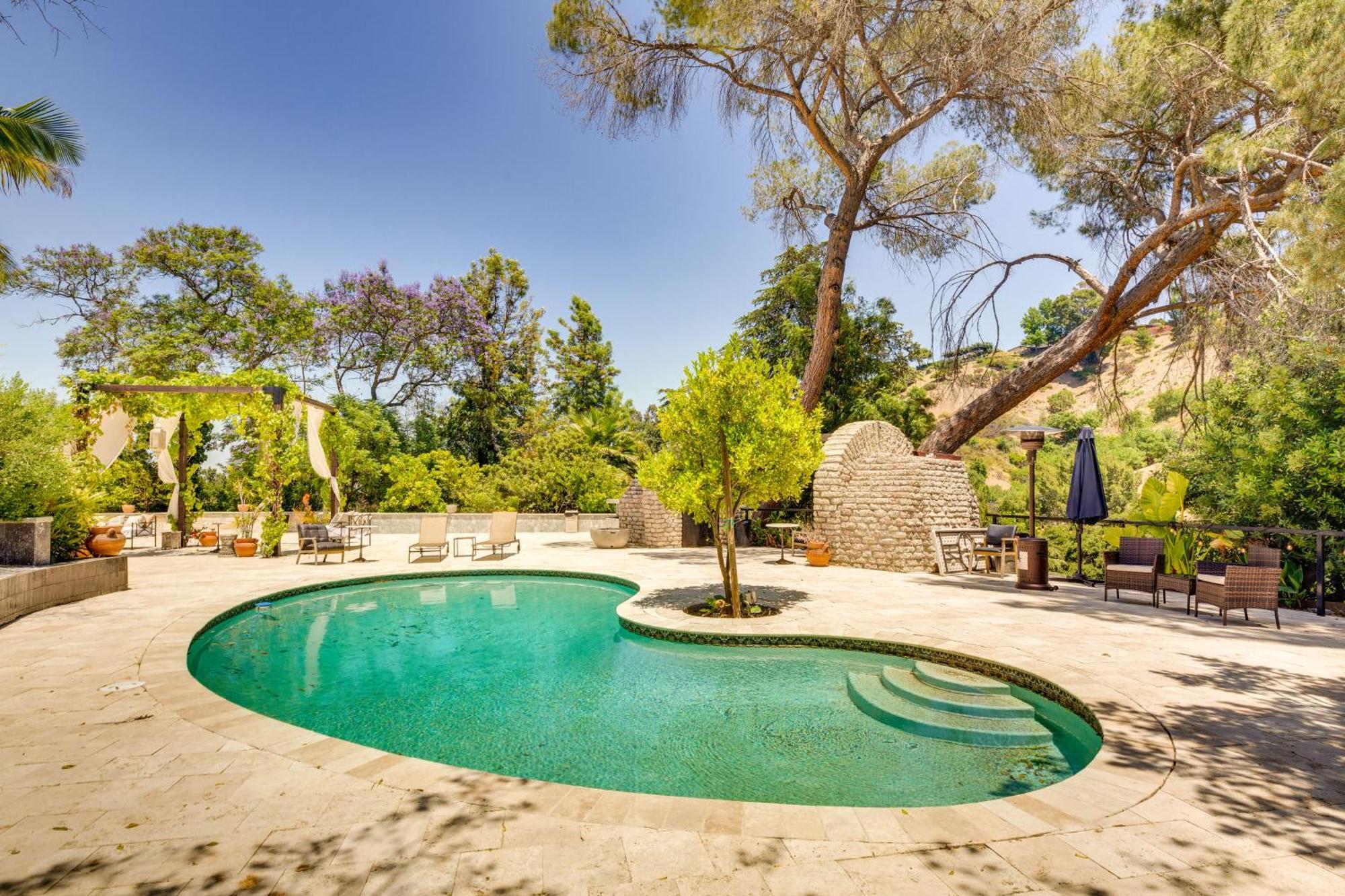 Appartamento Sherman Oaks Hideaway Lush Grounds, Shared Pool!
