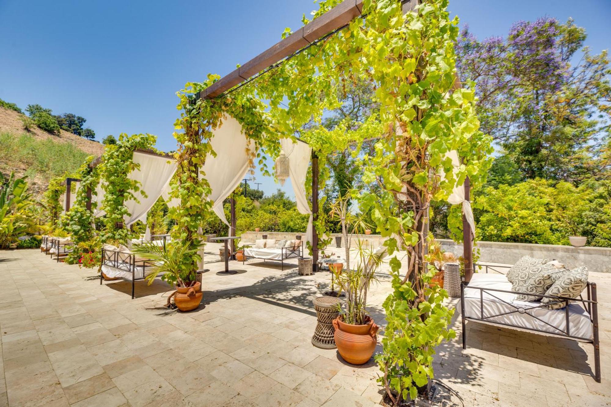 Appartamento Sherman Oaks Hideaway Lush Grounds, Shared Pool! *