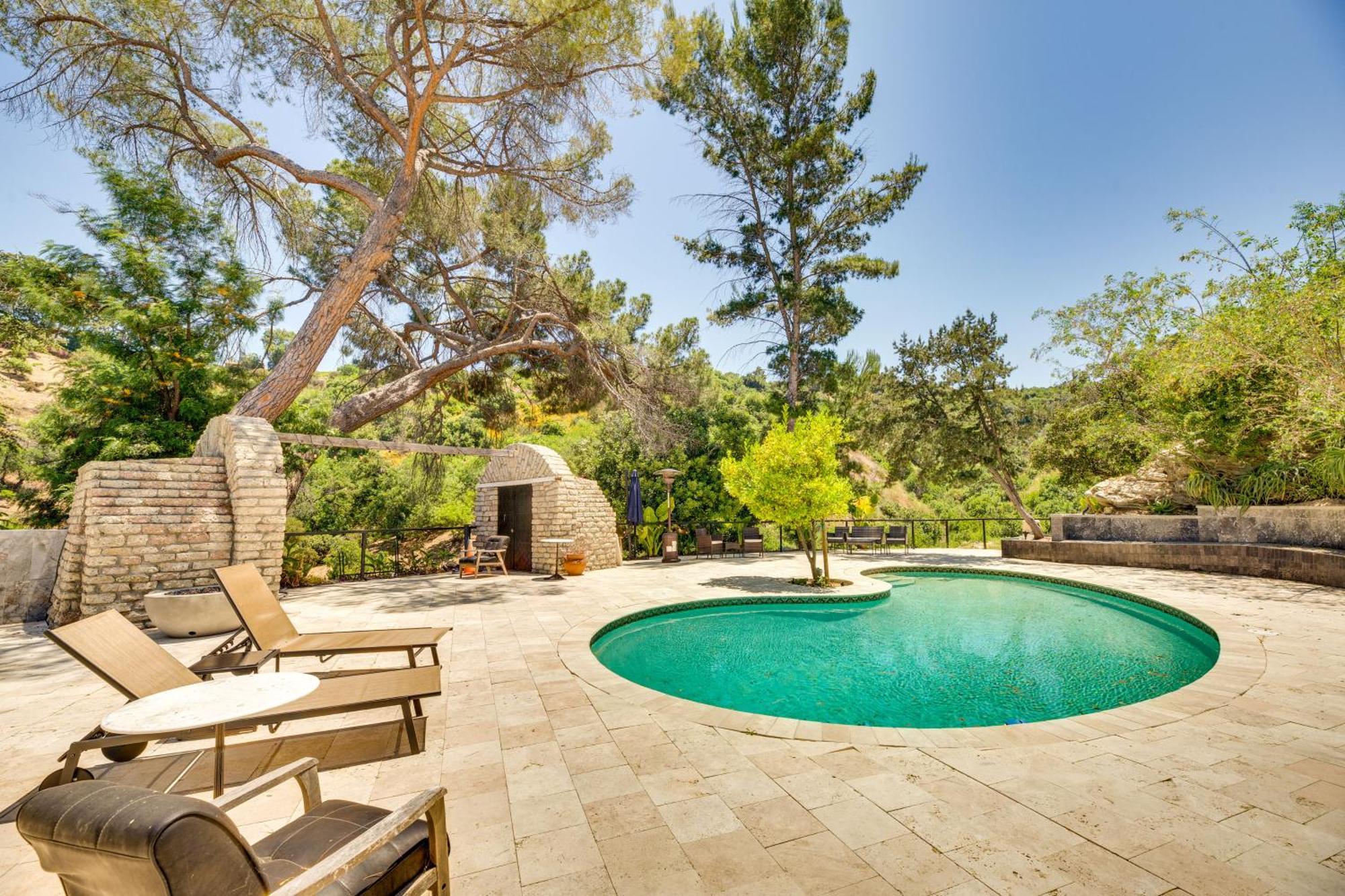 Sherman Oaks Hideaway Lush Grounds, Shared Pool! Appartamento *